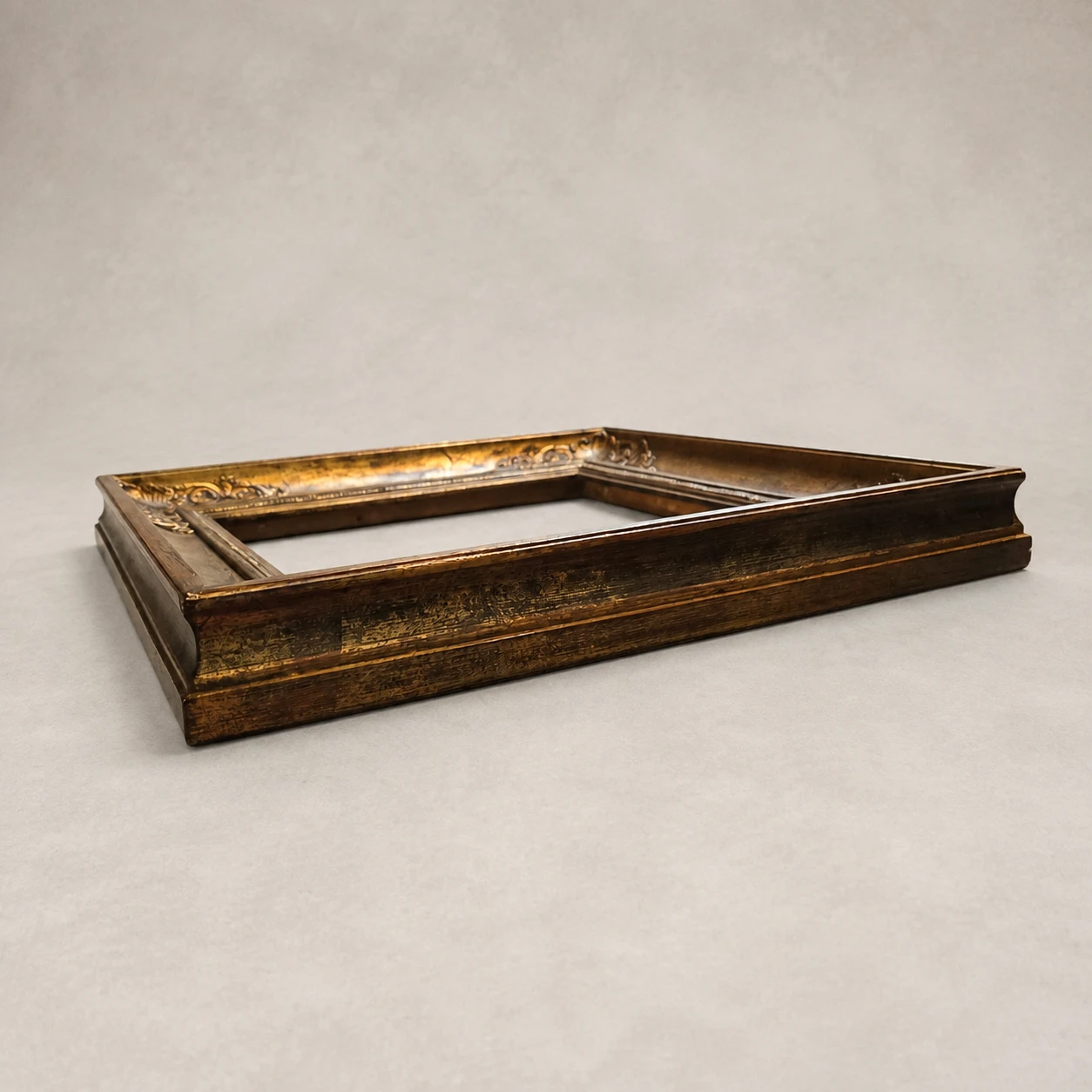 Vintage Empire Style Giltwood Frame – 1980s - Image 3