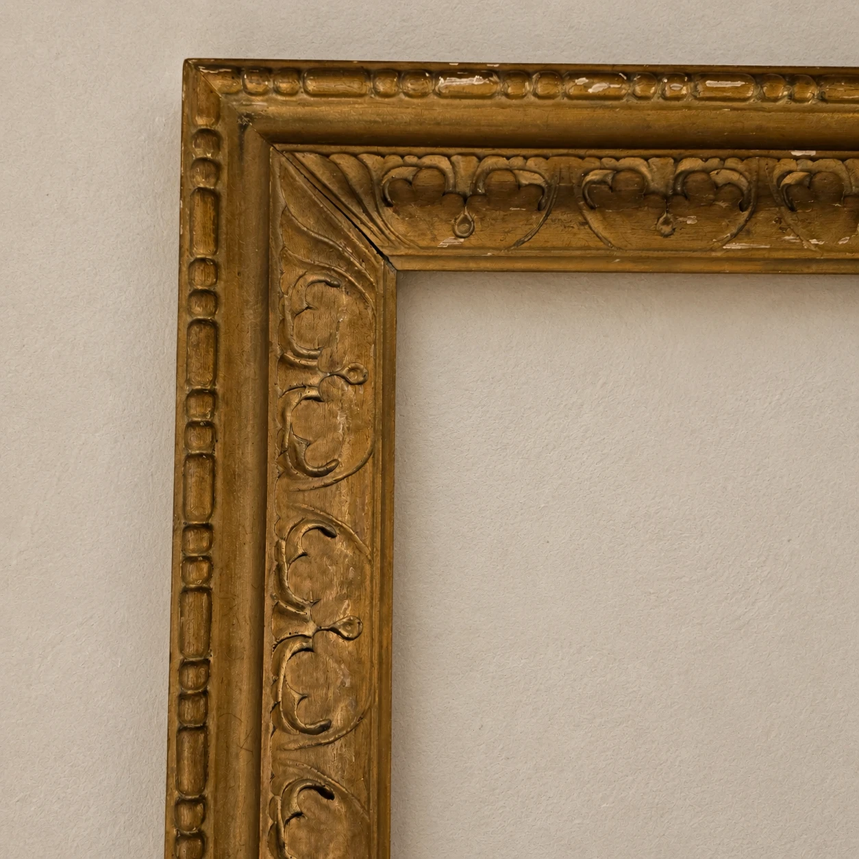 Late 19th-Century Renaissance Revival Giltwood Frame - Image 3
