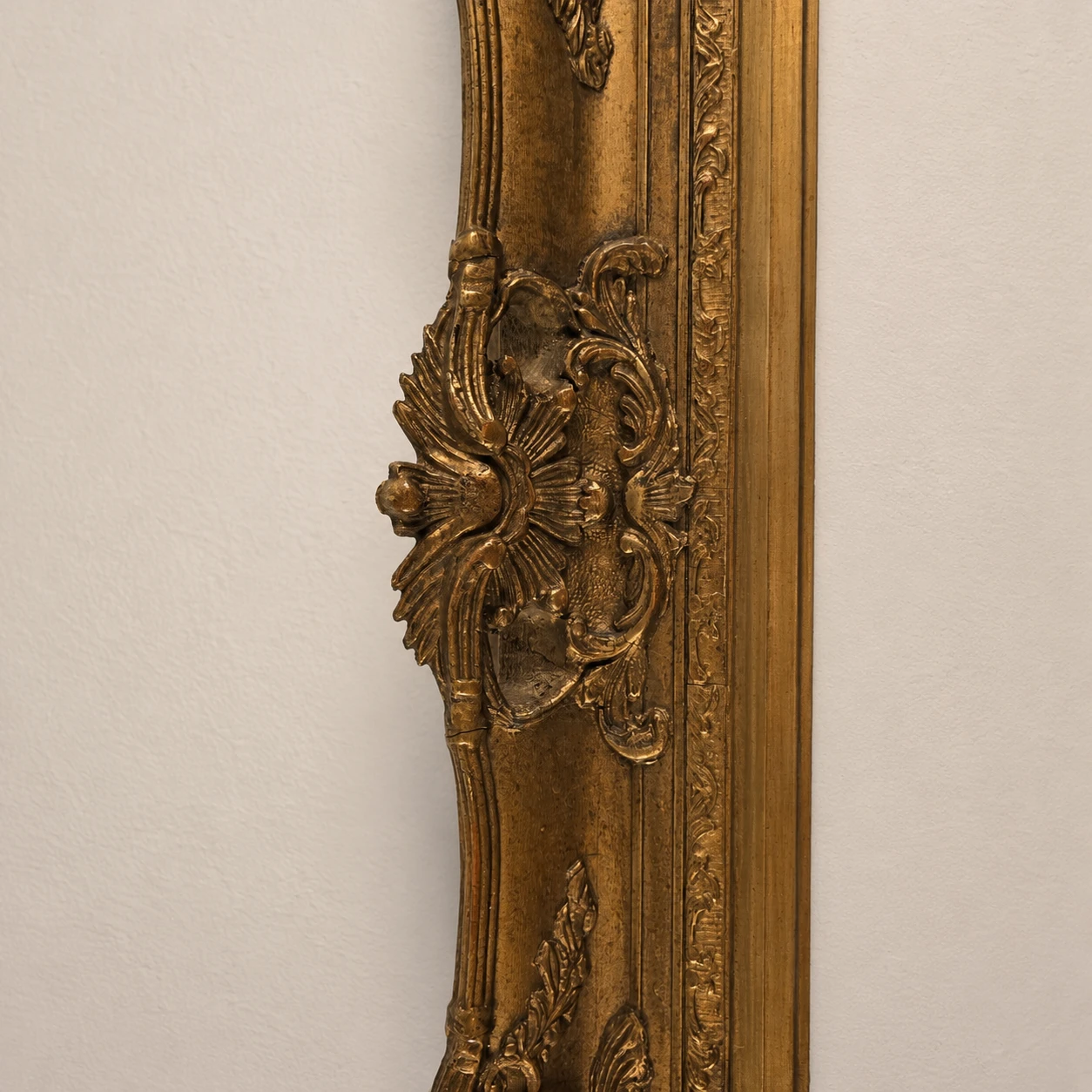 Late 19th-Century Louis XV Revival Open-Corner Frame - Image 4