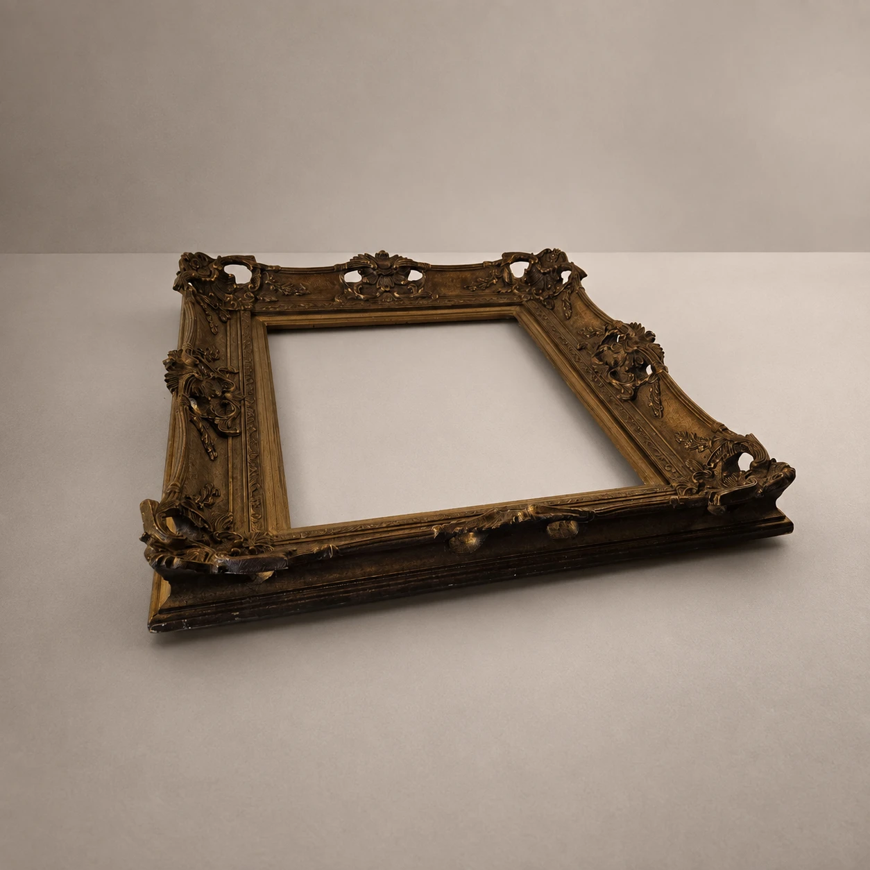 Late 19th-Century Louis XV Revival Open-Corner Frame - Image 5