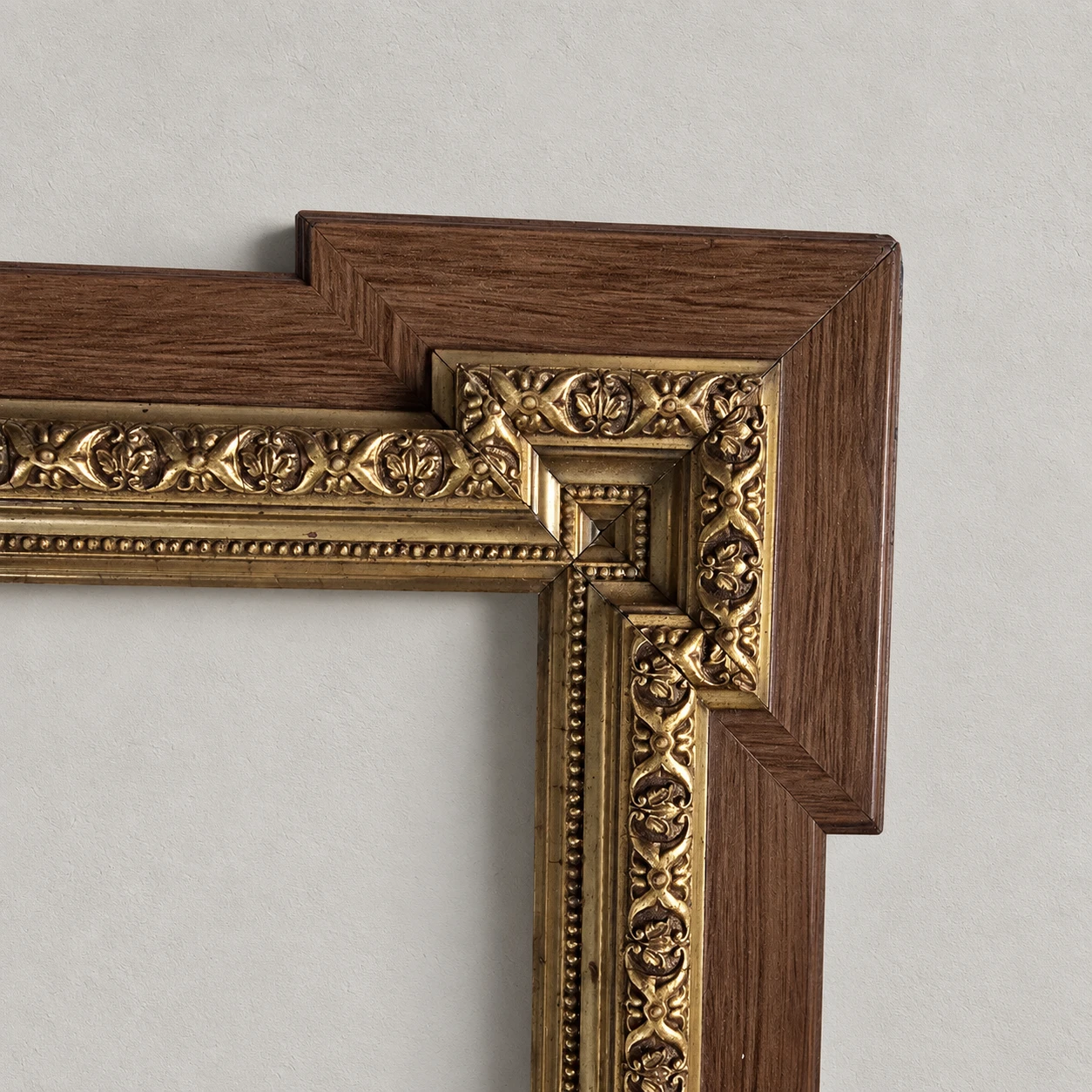 Late 19th-Century Architectural Frame - Wood with Gilt Ornament - Image 5