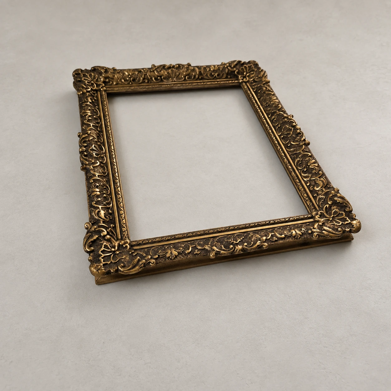 Vintage Louis XIV-Style Gilt Frame - Wood and Moulded Ornaments - Image 4
