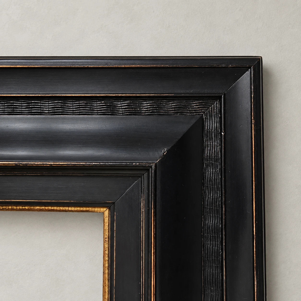 19th-Century Ebonised Wooden Frame - Image 4