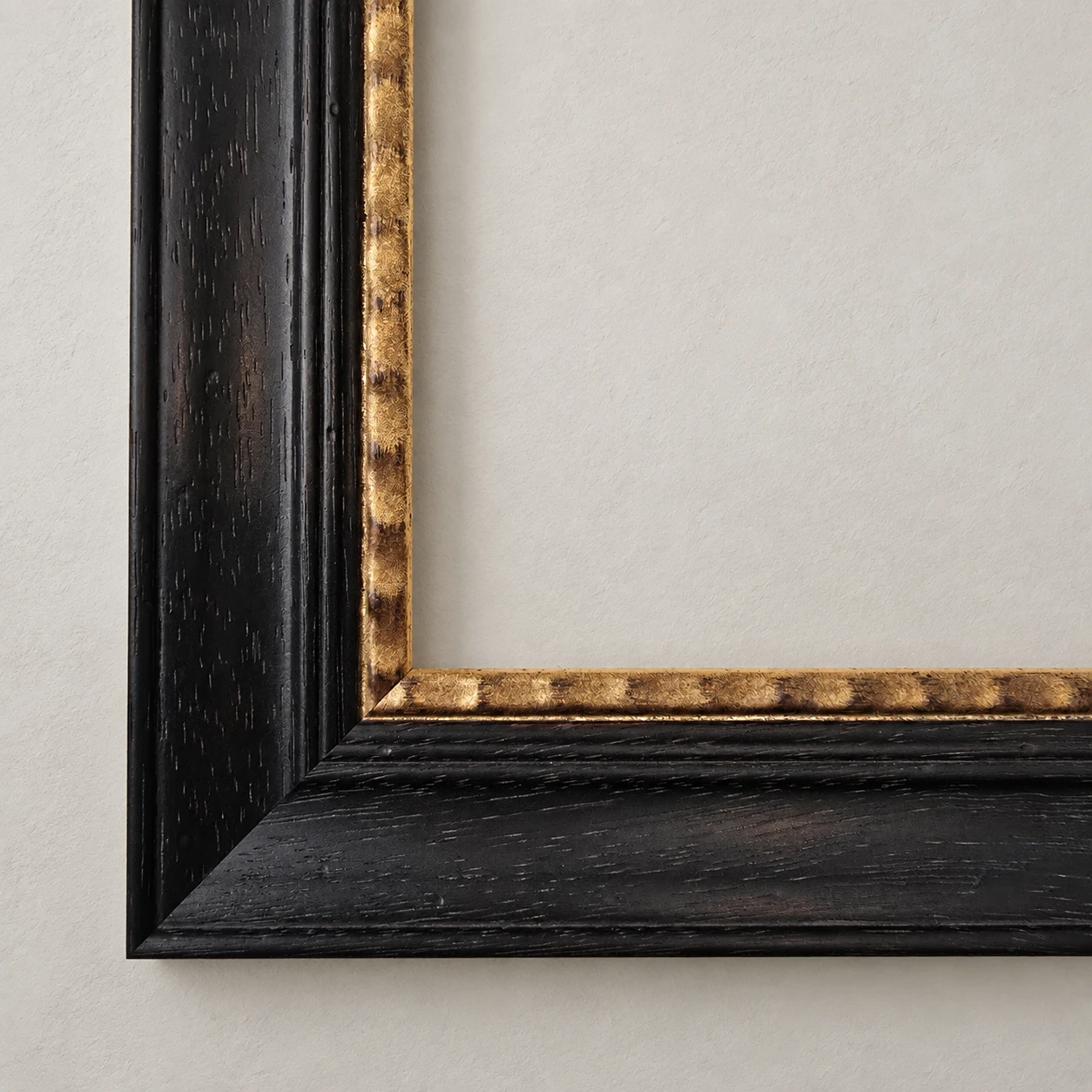 Contemporary Ebonised Wood Frame with Gilt Detail - Image 2