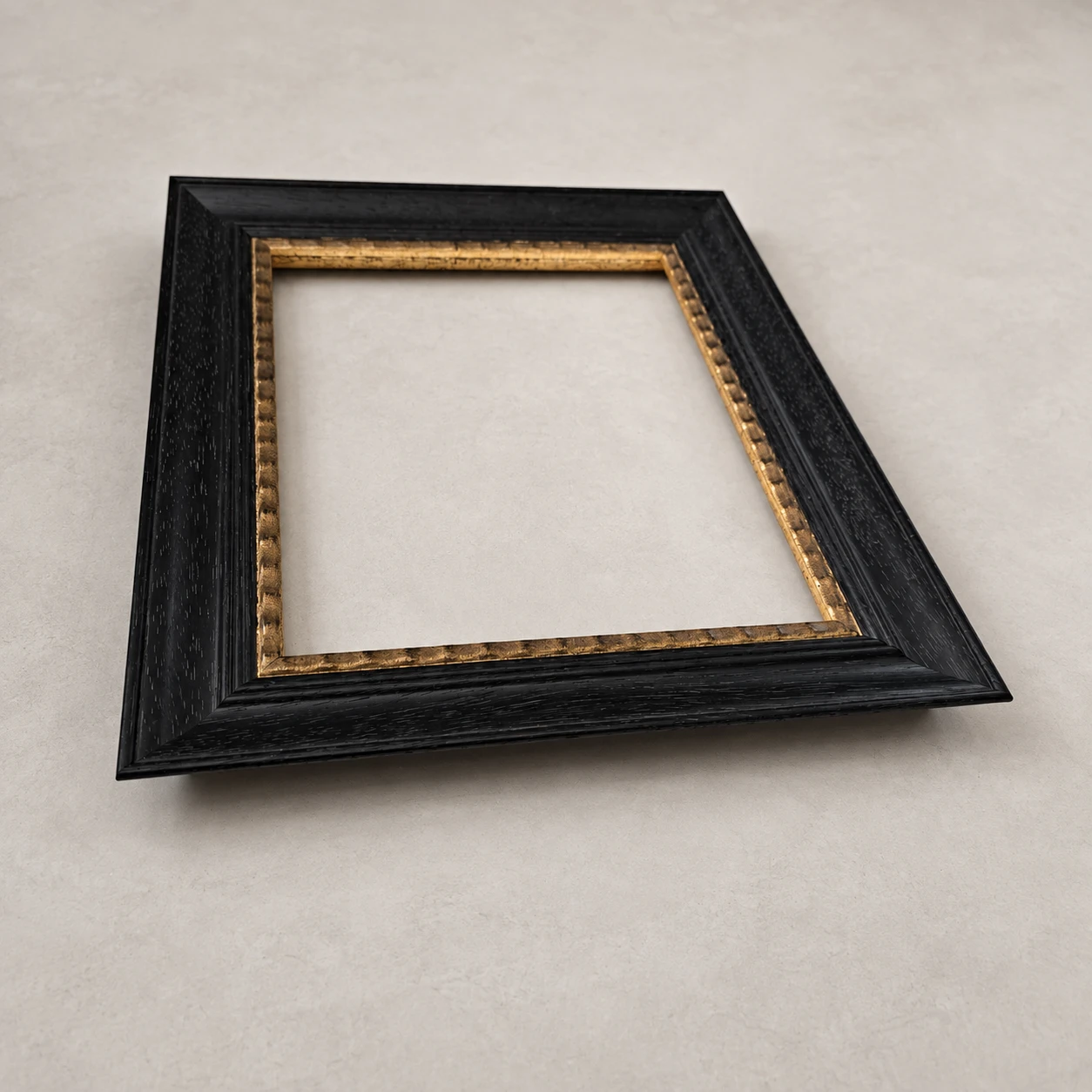 Contemporary Ebonised Wood Frame with Gilt Detail - Image 4