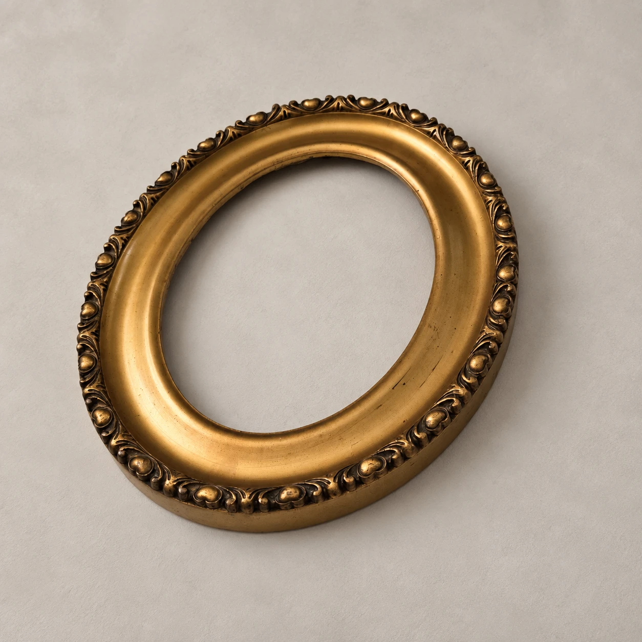Late 19th-Century Louis XVI Revival Oval Frame - Image 2