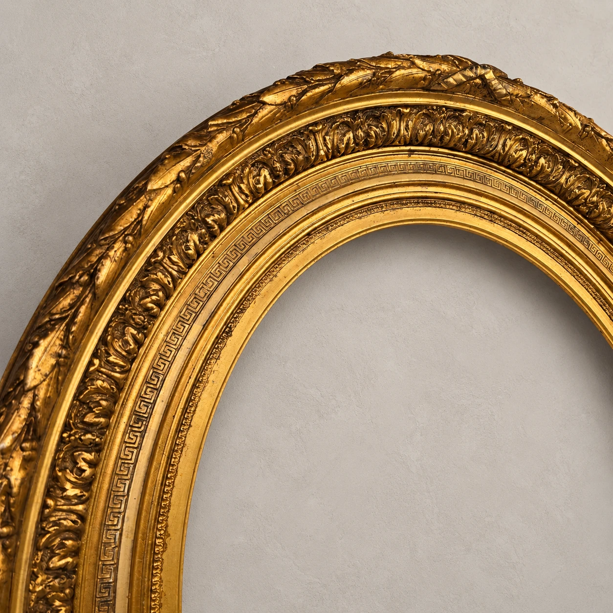 Late 19th-Century Oval Gilded Frame in the Barbizon Style - Image 7
